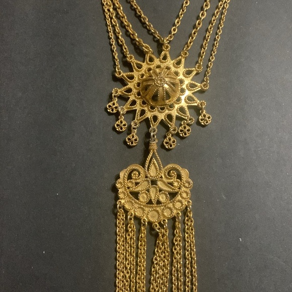 Stunning… Gold Art Nouveau Large 40 inch necklace - Picture 3 of 13